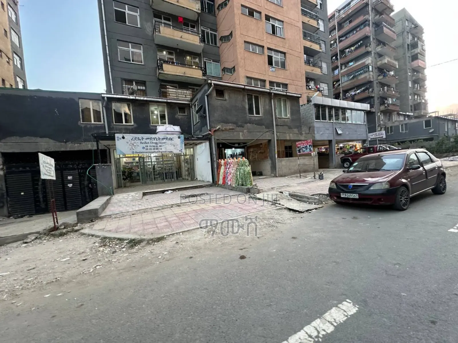 የሚሸጥ40/60 ሱቅ