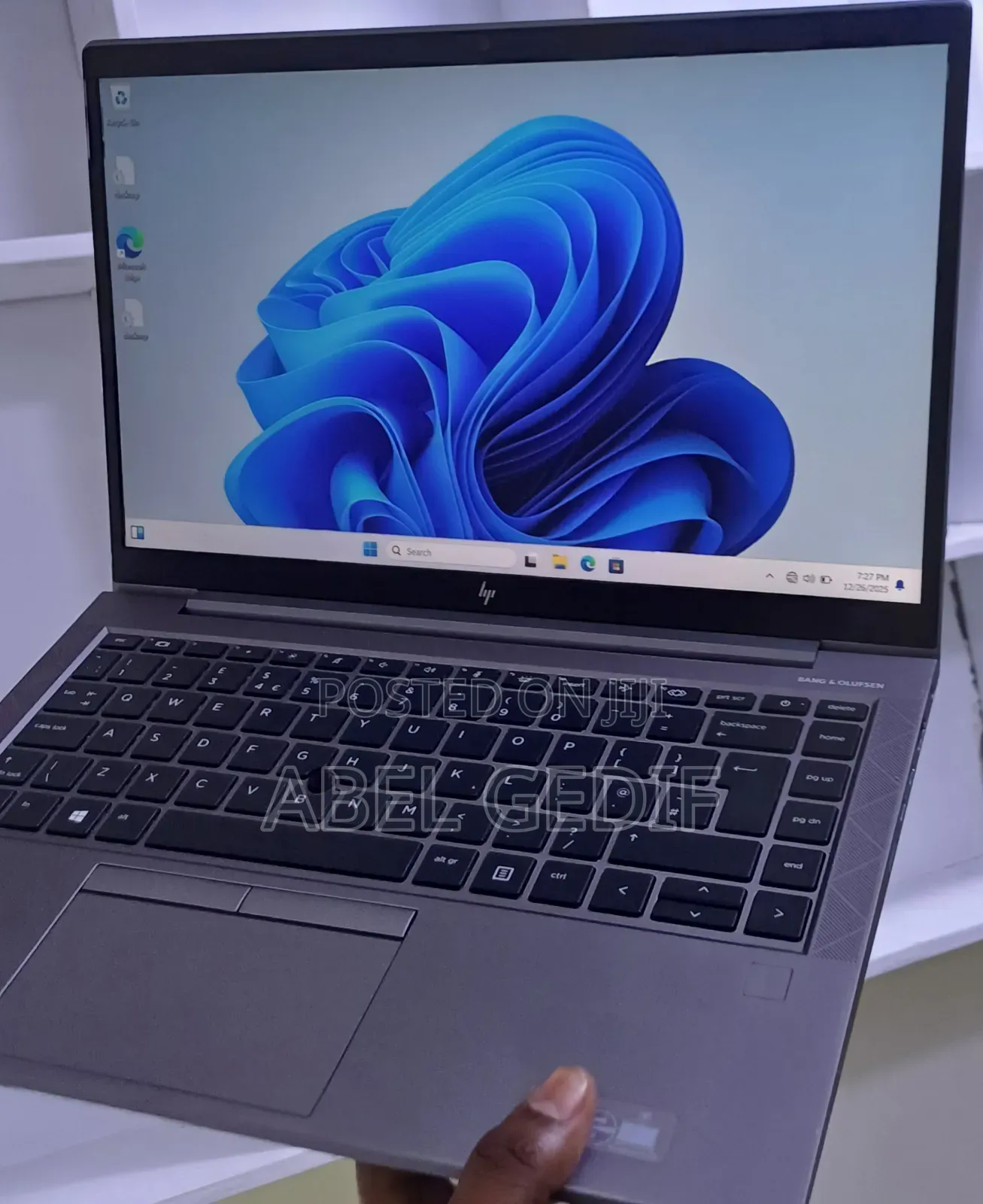 New Laptop HP ZBook Firefly G8 16GB Intel Core I7 SSD 512GB