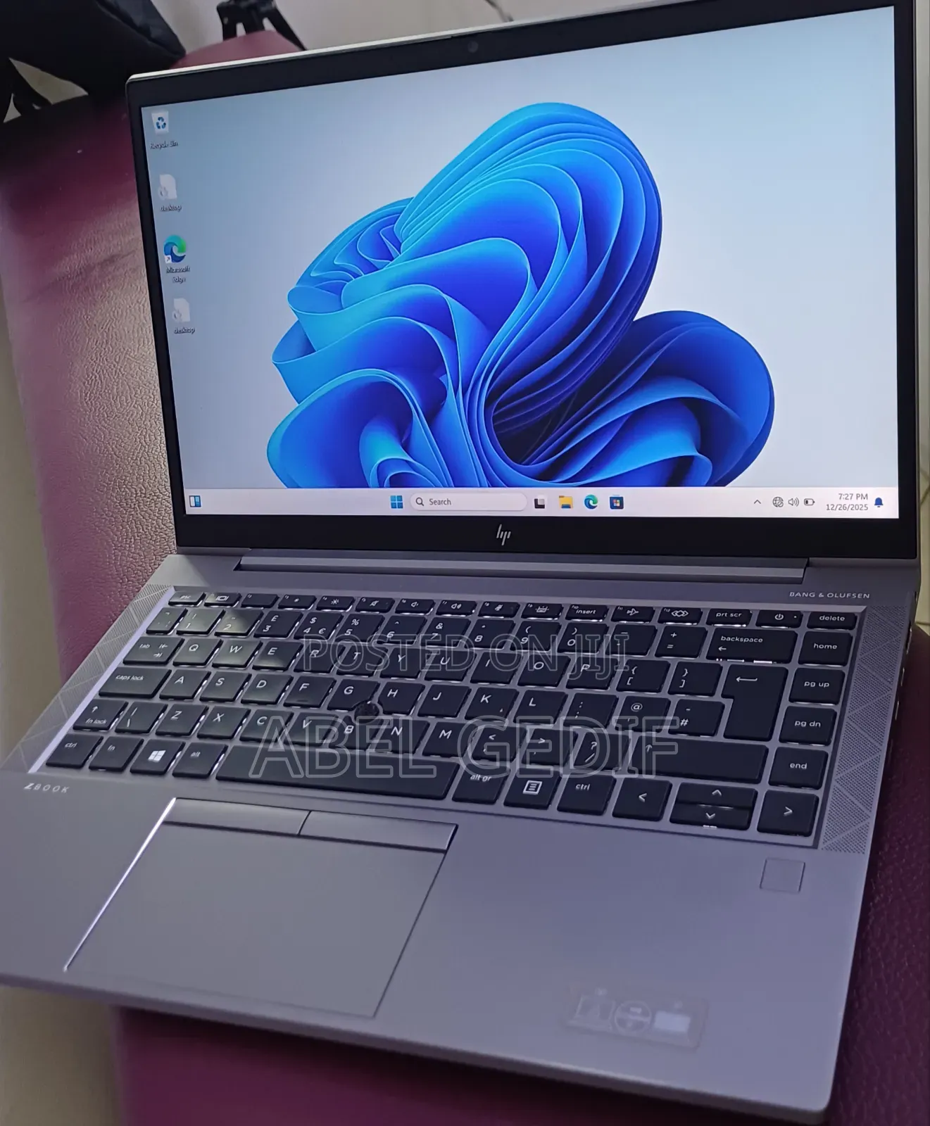 New Laptop HP ZBook Firefly G8 16GB Intel Core I7 SSD 512GB