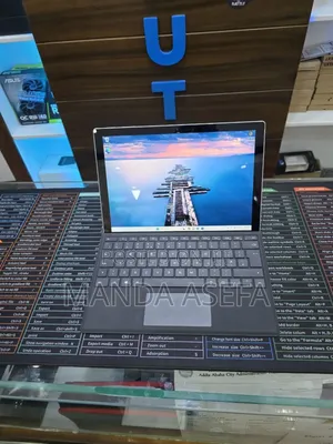 New Laptop Microsoft Surface Pro 7 8GB Intel Core I5 SSD 256GB