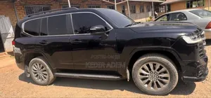 Toyota Land Cruiser 2022 Black