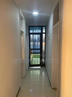 4bdrm Penthouse in Mekanisa Amigos, Nifas Silk-Lafto for sale