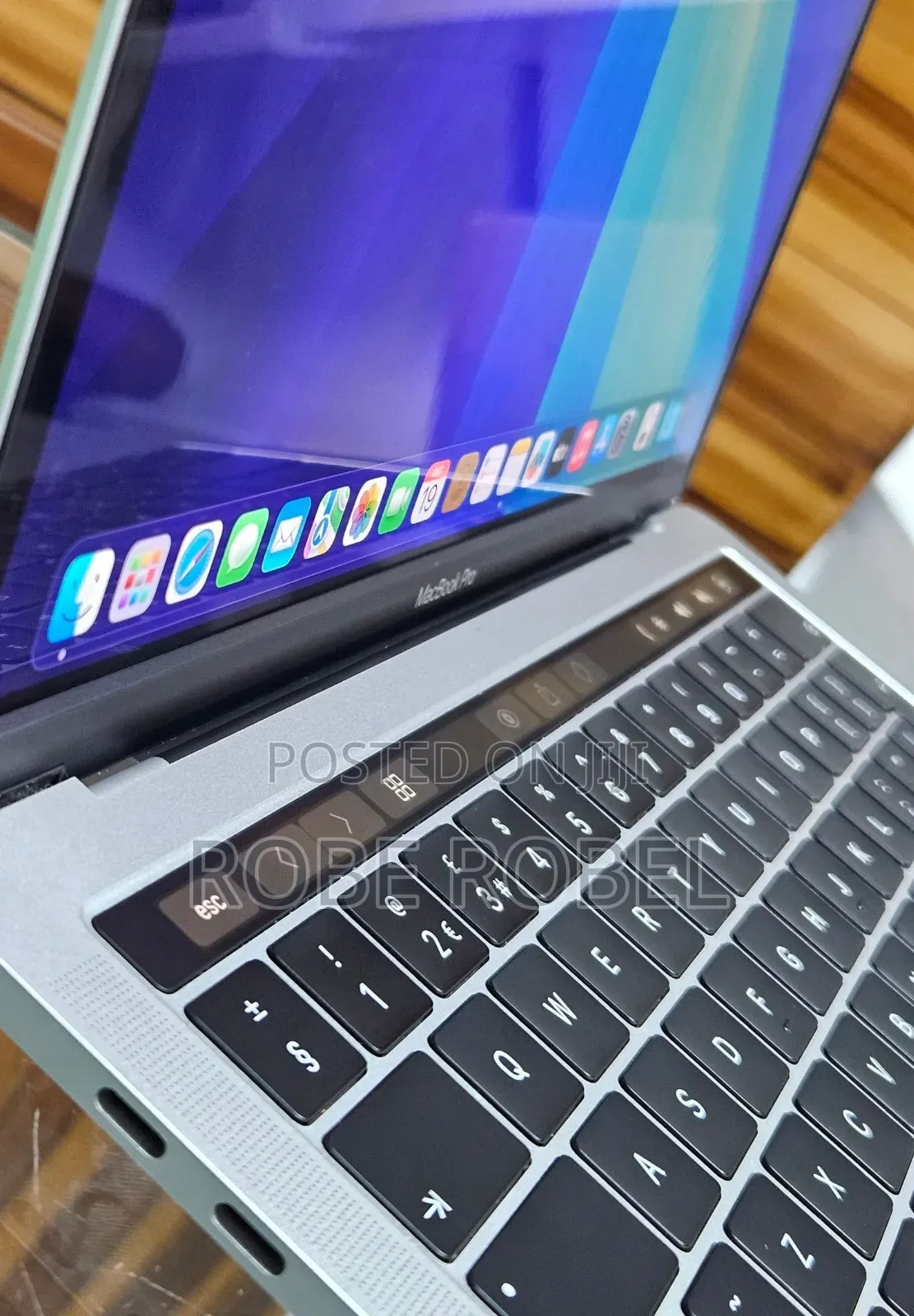 New Laptop Apple MacBook Pro 2019 8GB Intel Core I5 SSD 128GB