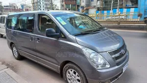 Hyundai Starex 2010 Gray