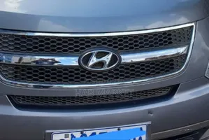 Hyundai Starex 2010 Gray