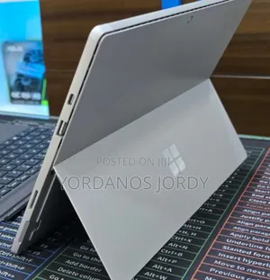 New Laptop Microsoft Surface Pro 7 8GB Intel Core I5 SSD 256GB