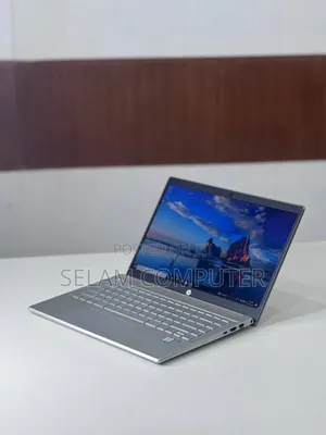 New Laptop HP Pavilion 15 8GB Intel Core I5 SSD 256GB