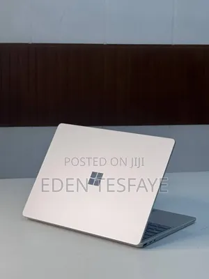 New Laptop Microsoft Surface Go 16GB Intel Core I5 SSD 512GB