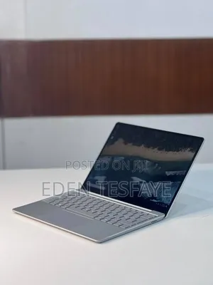 New Laptop Microsoft Surface Go 16GB Intel Core I5 SSD 512GB