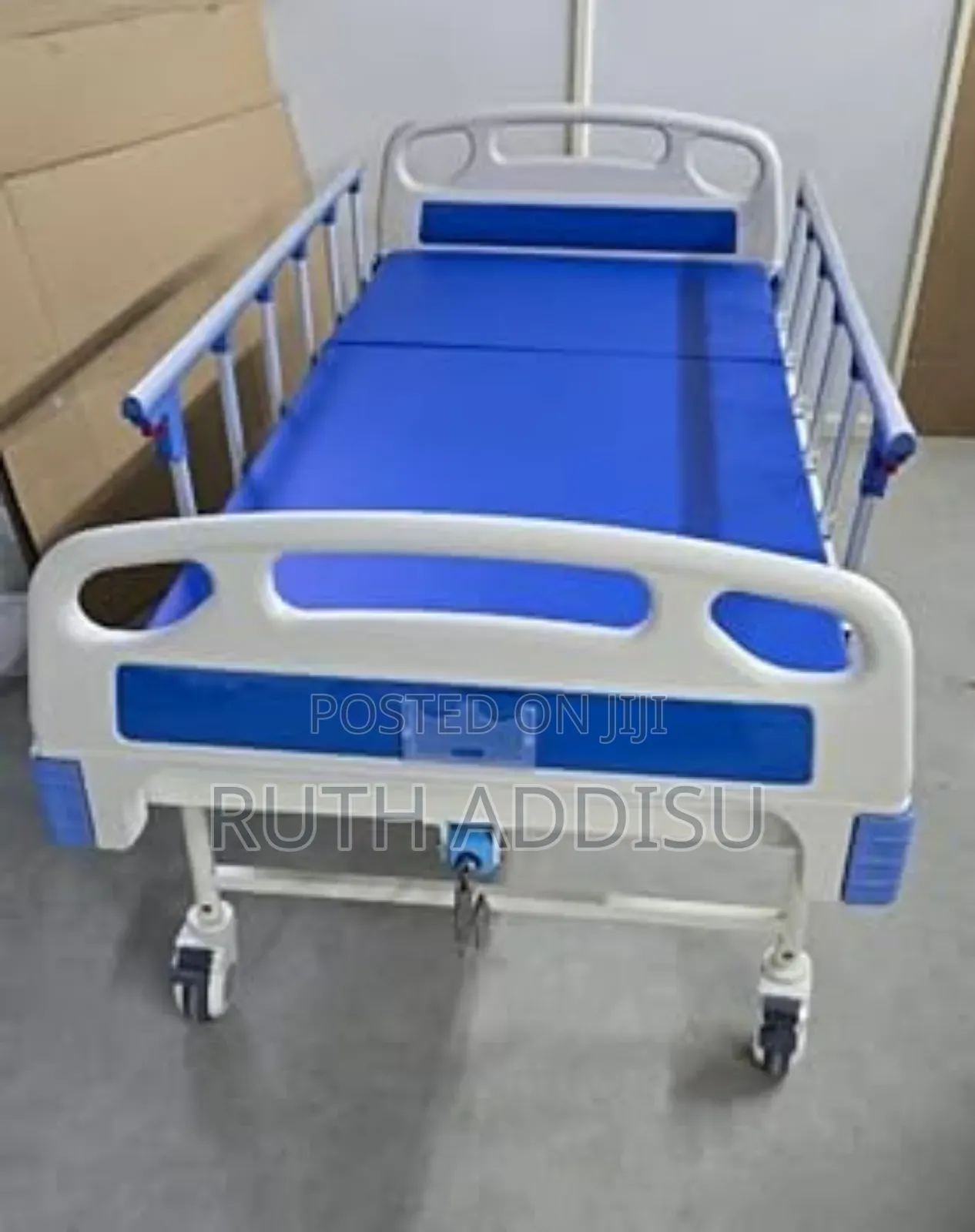Hospital Bed collapsible Almuni Side Railings Matteres Braked Bed
