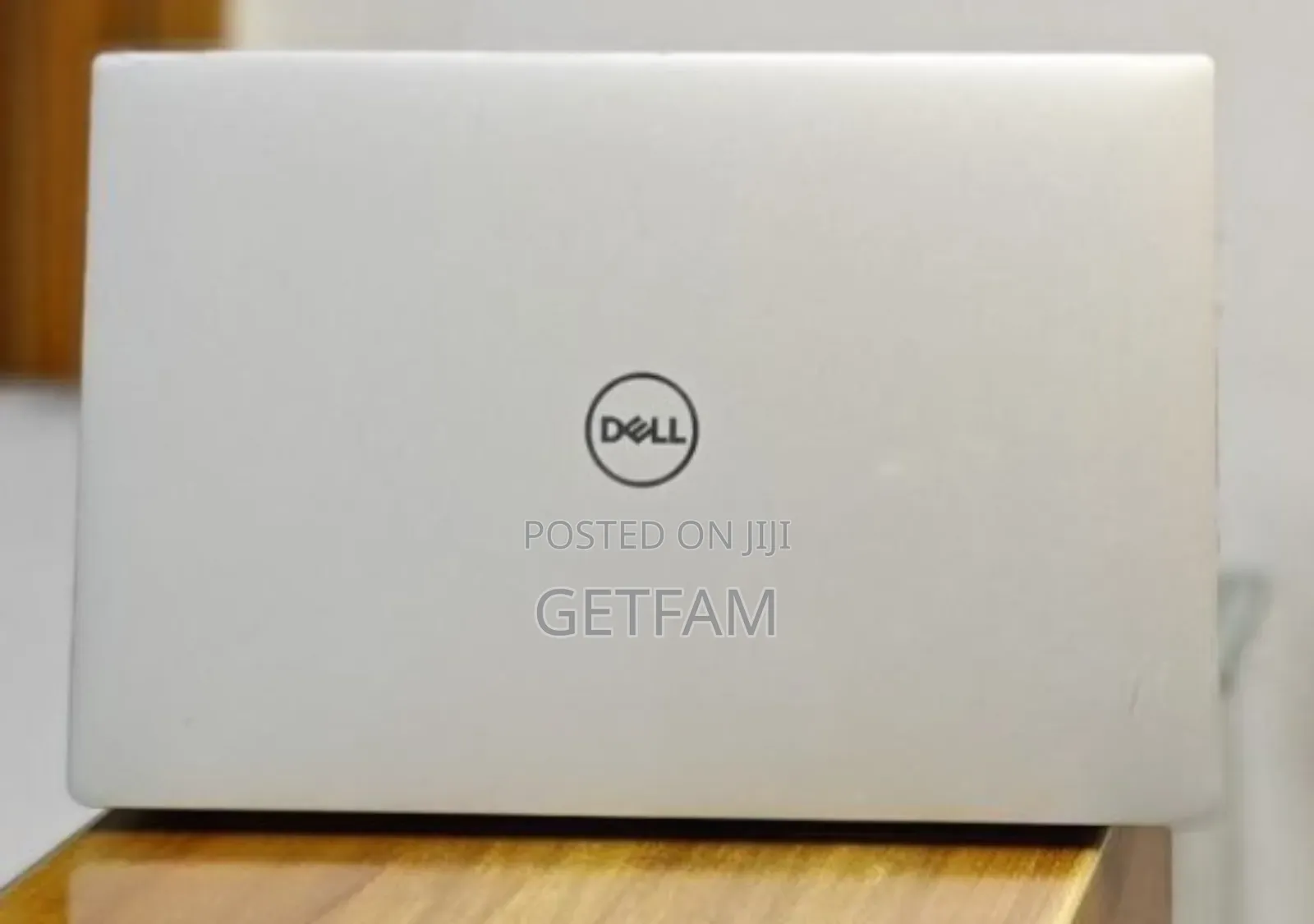 New Laptop Dell XPS 15 8GB Intel SSD 512GB