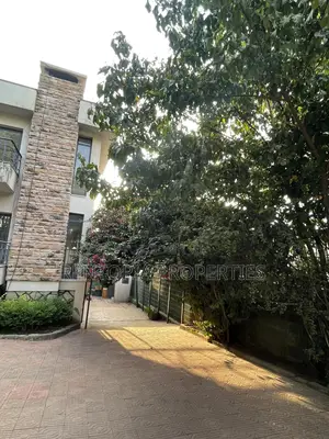 5bdrm Mansion in Bole for rent