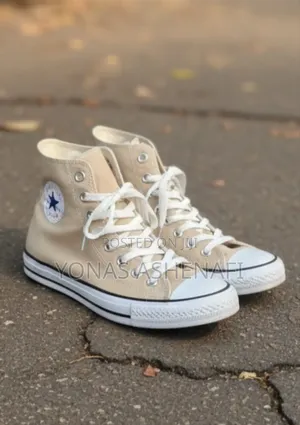 Converse Chuck Taylor All Star (High Top)