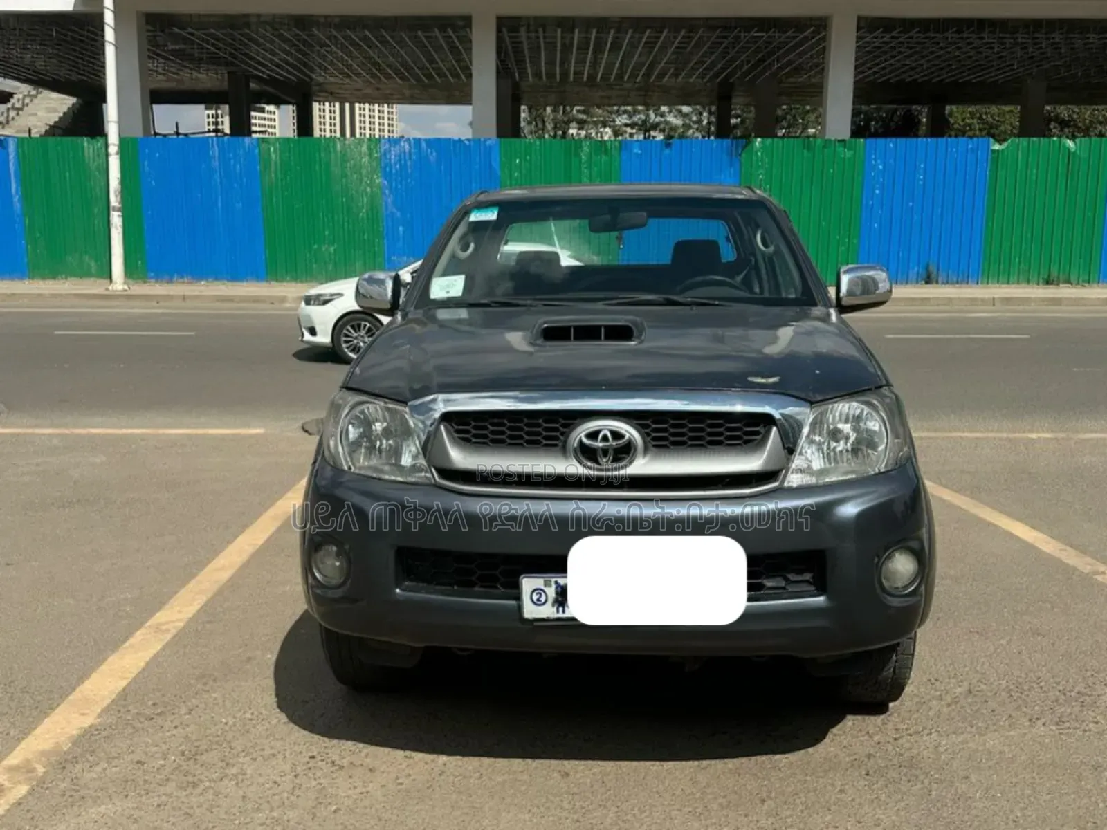 Toyota Hilux 2011 Gray