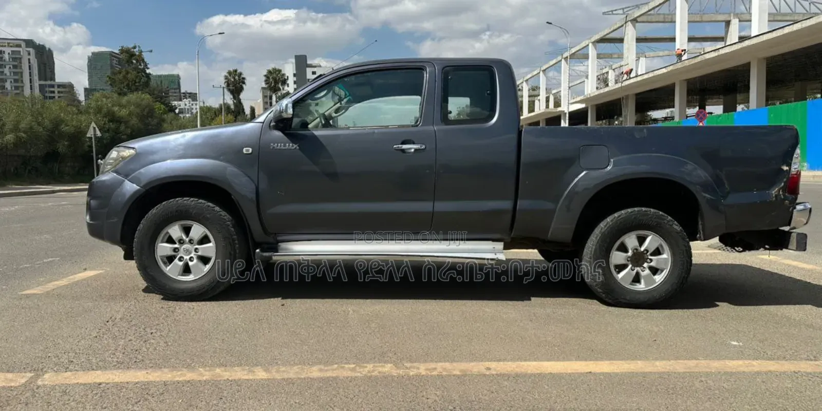 Toyota Hilux 2011 Gray