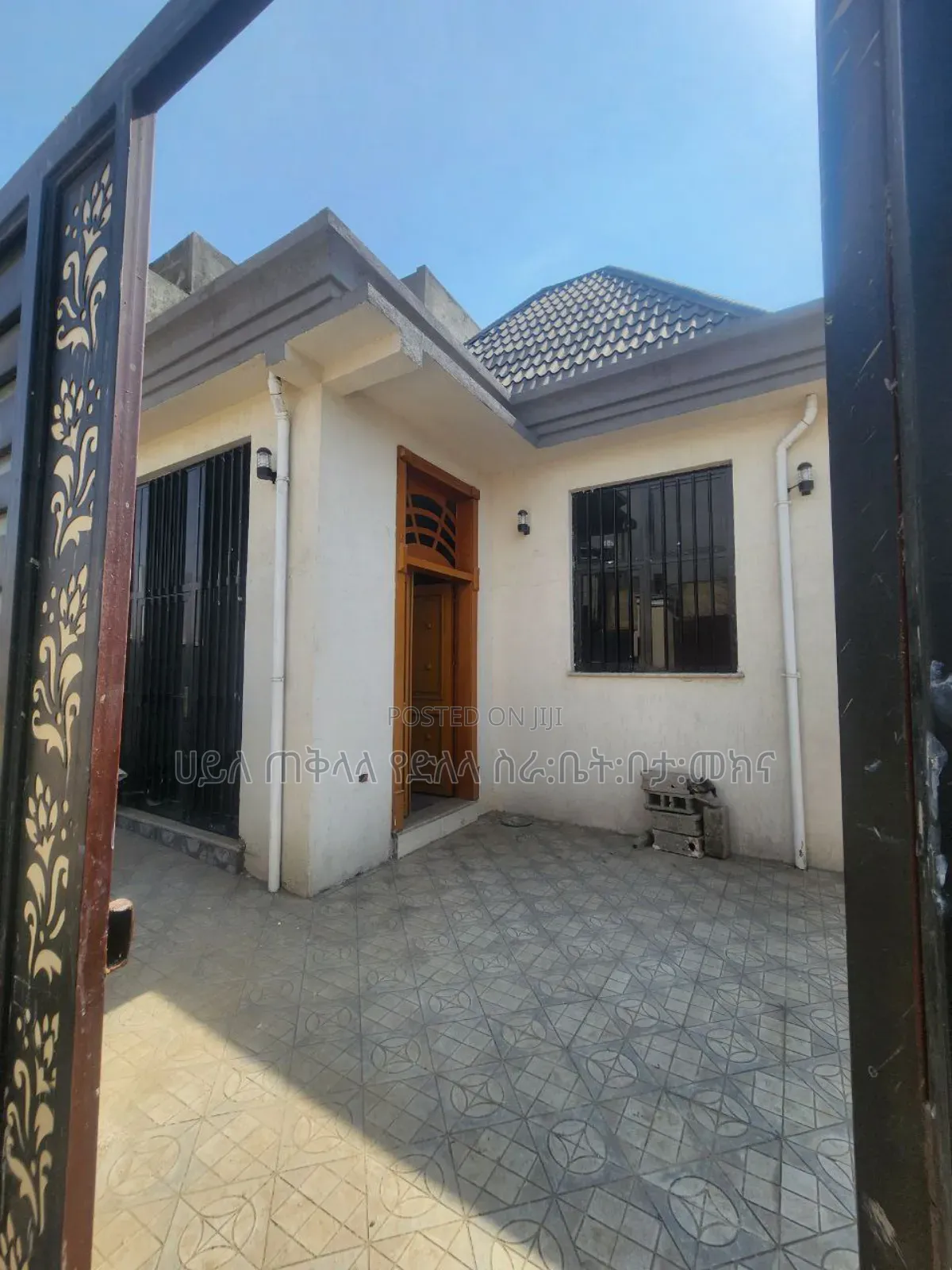 Furnished 4bdrm Villa in Legetafo Area, Oromia-Finfinne for sale