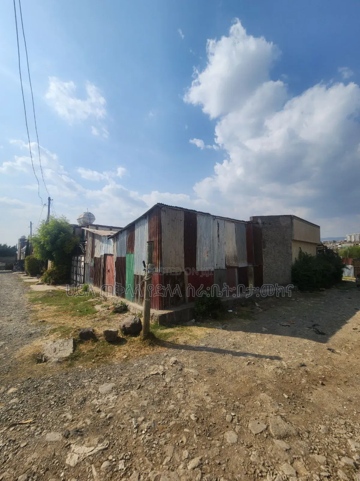 አስቸኳይ የሚሸጥ 75 ካሬ.ሜትር ቆንጆየመኖርያ ቦታ ሠምት አካባቢ