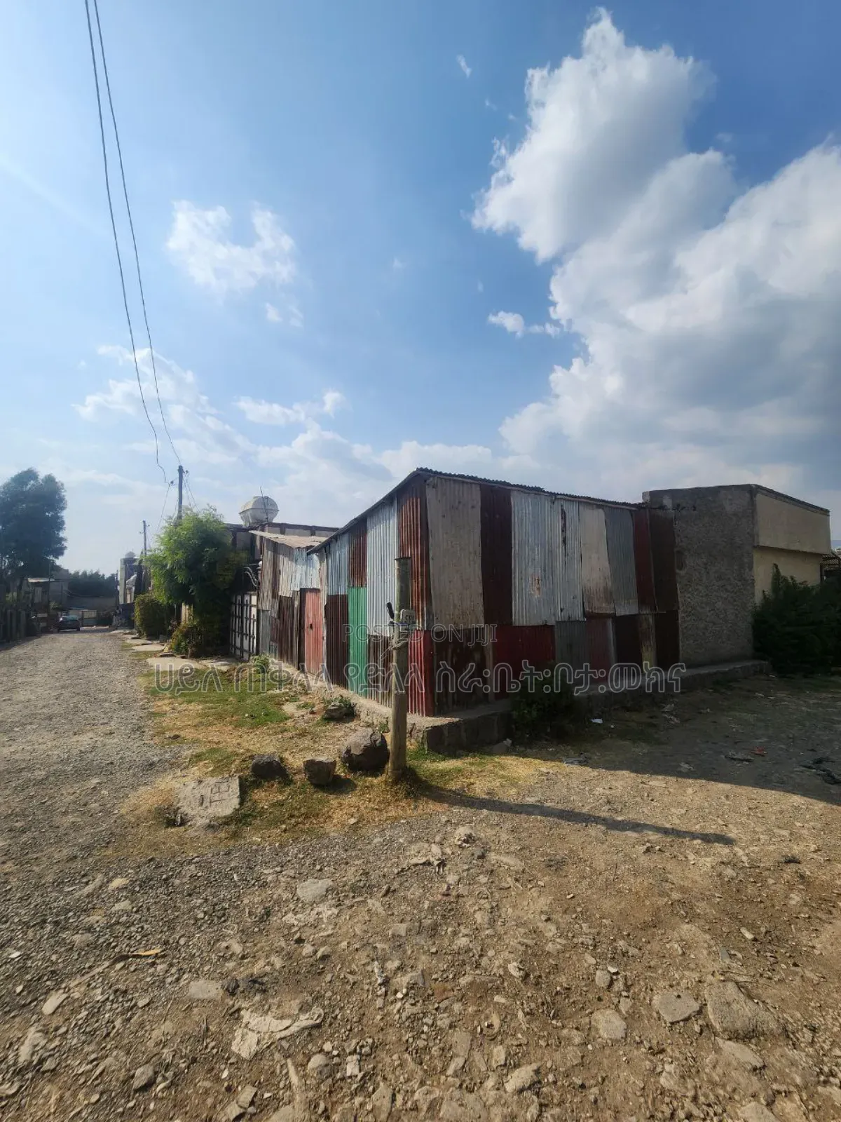 አስቸኳይ የሚሸጥ 75 ካሬ.ሜትር ቆንጆየመኖርያ ቦታ ሠምት አካባቢ