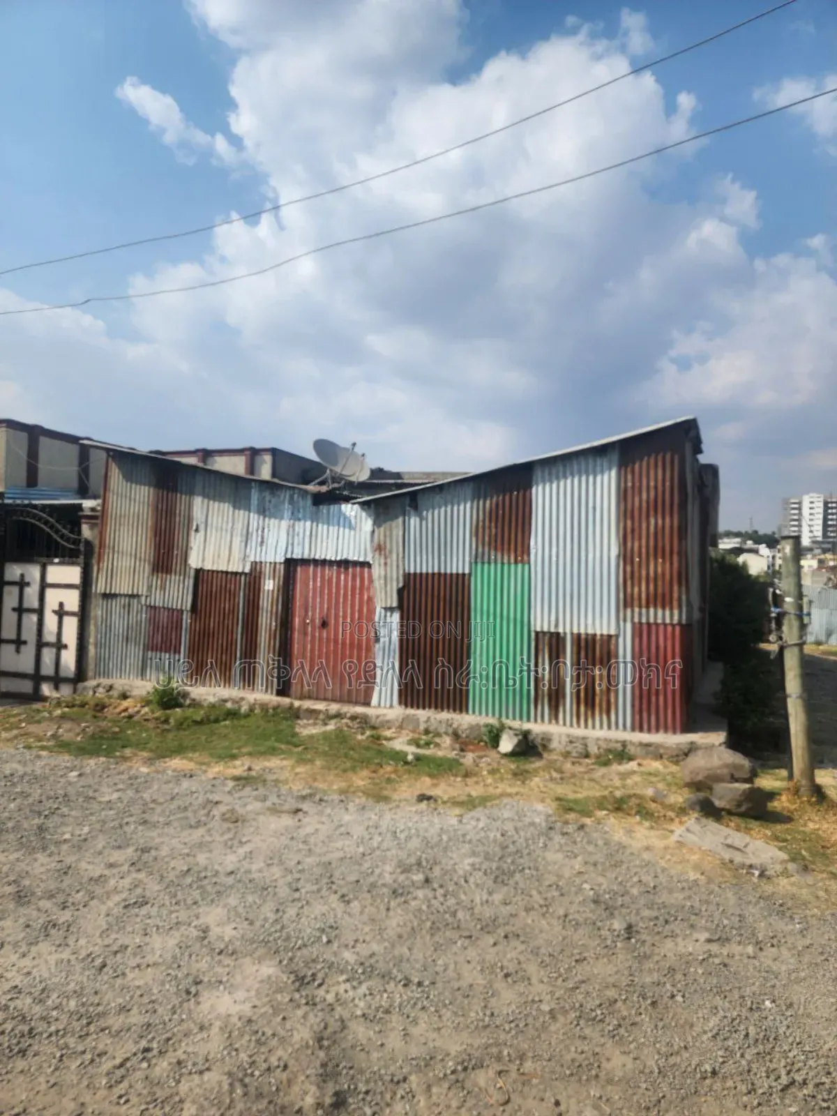 አስቸኳይ የሚሸጥ 75 ካሬ.ሜትር ቆንጆየመኖርያ ቦታ ሠምት አካባቢ