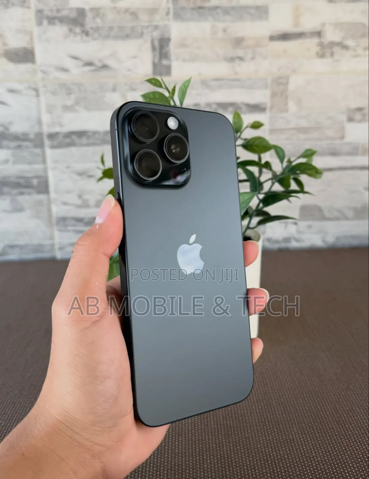 New Apple iPhone 16 Pro Max 256 GB Black