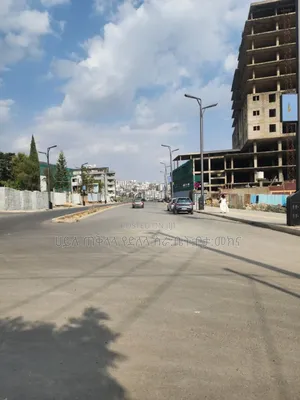 Photo - አስቸኳይ የሚሸጥ 330 ካሬ.ሜትር ለአፋርትመንትግንባታየሚሆን ቦታ ሽያጭ