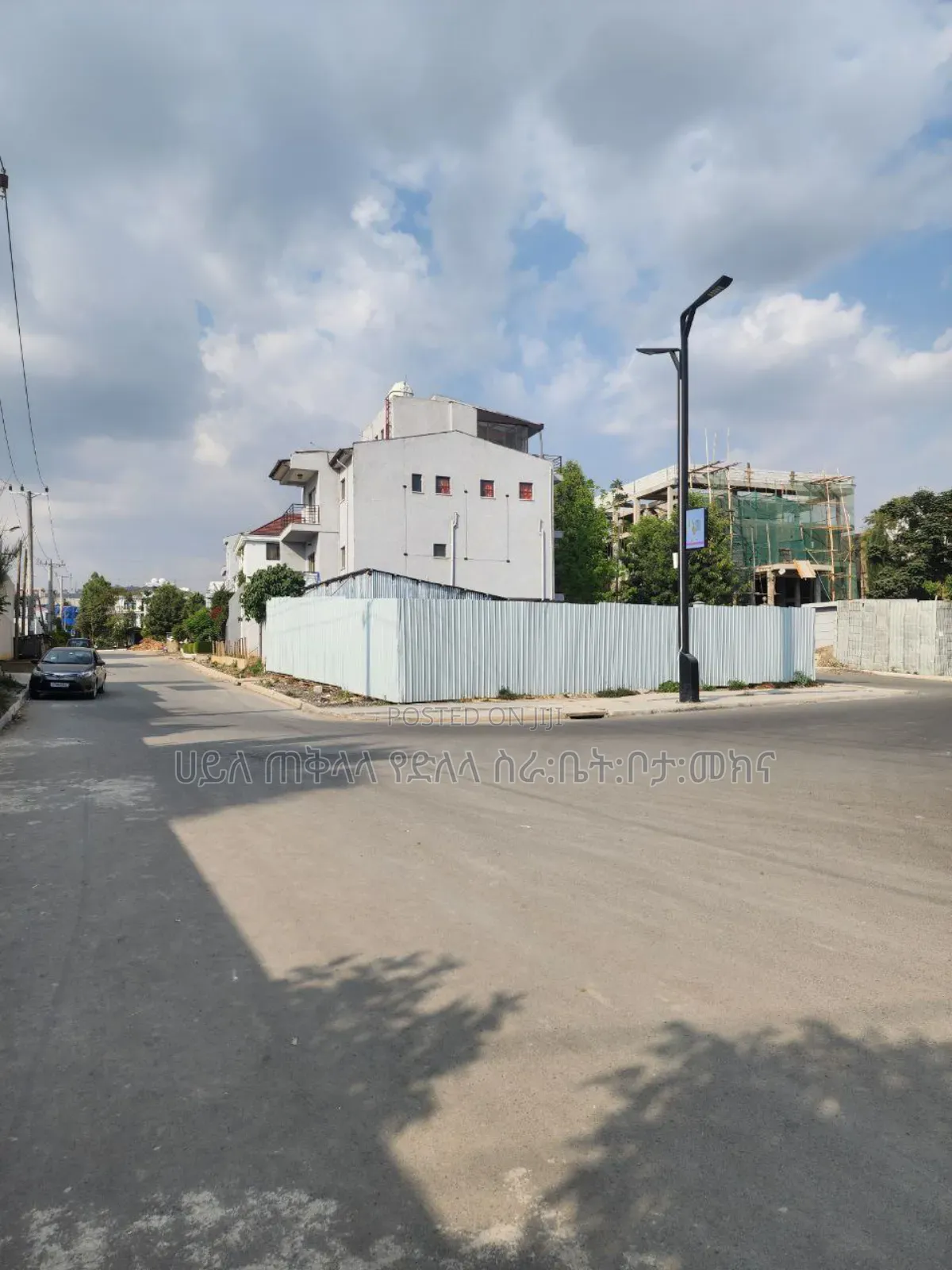 አስቸኳይ የሚሸጥ 330 ካሬ.ሜትር ለአፋርትመንትግንባታየሚሆን ቦታ ሽያጭ