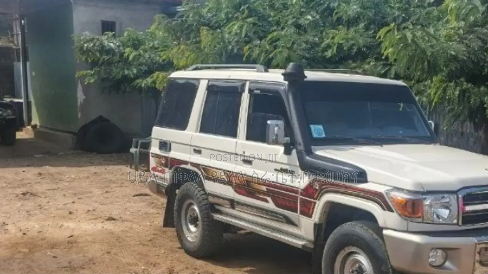 Toyota Land Cruiser 2014 Ivory