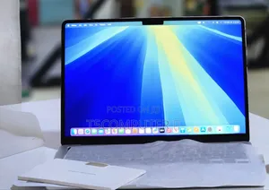 Photo - New Laptop Apple MacBook Pro 2024 M4 14-Inch 16GB Apple M4 SSD 256GB