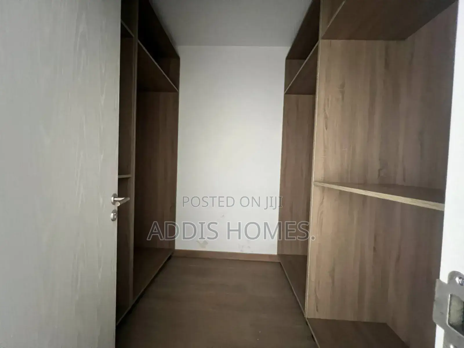 3bdrm Duplex in Bole for sale