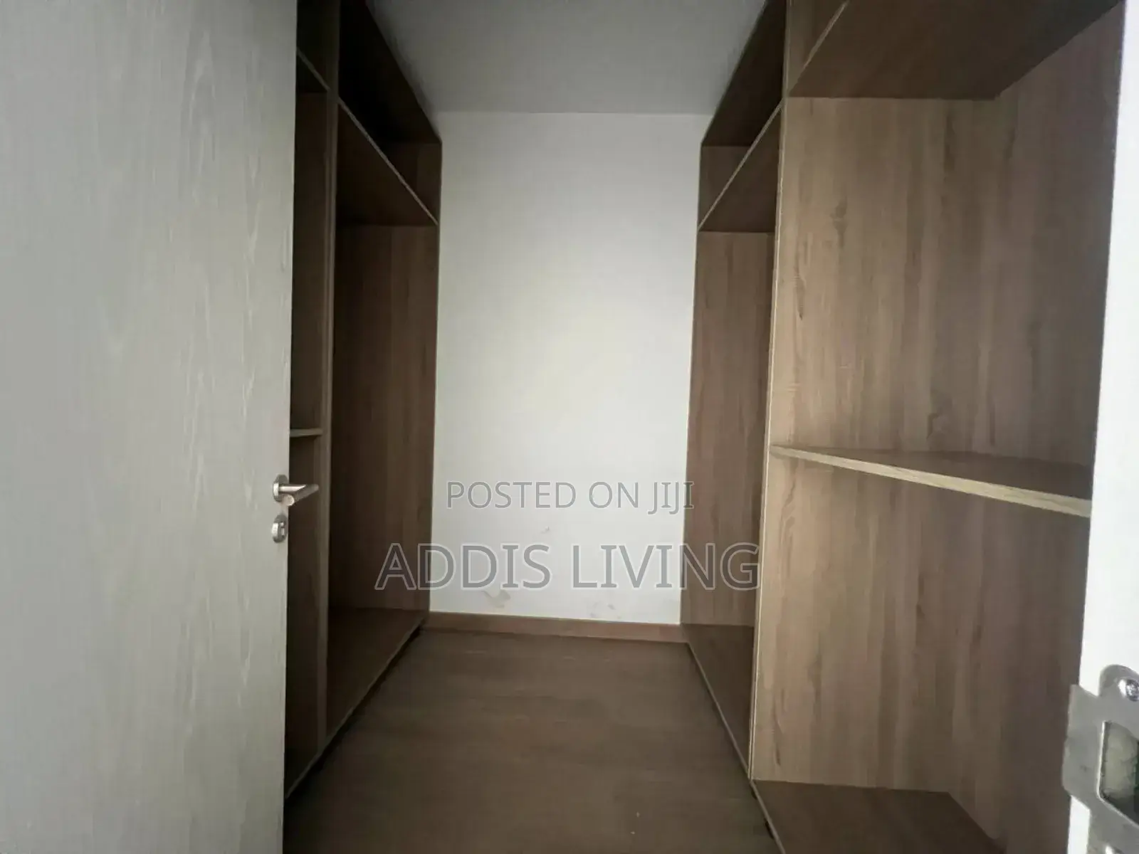 3bdrm Duplex in Bole for sale