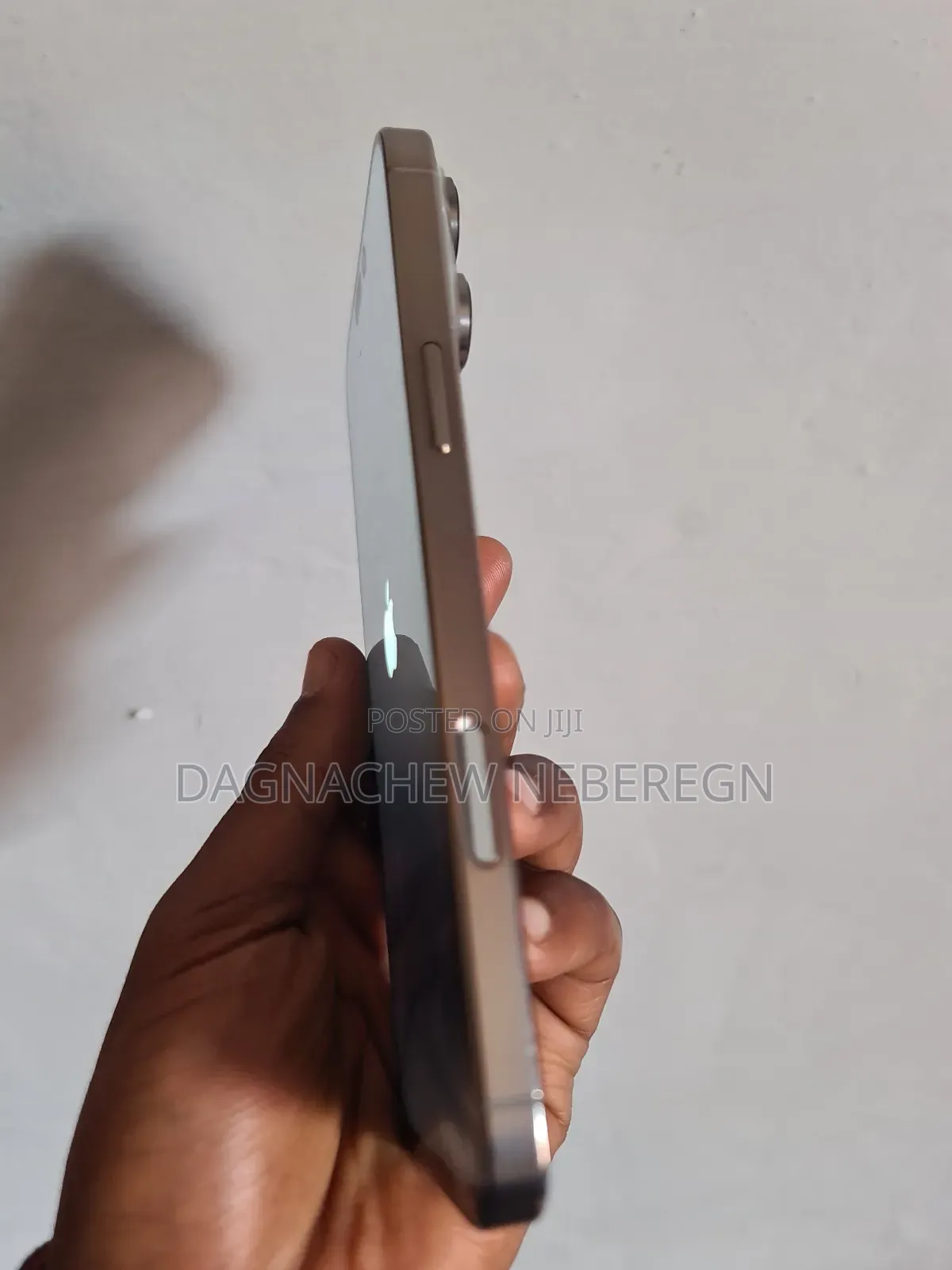 New Apple iPhone 16 Pro Max 1 TB Bronze