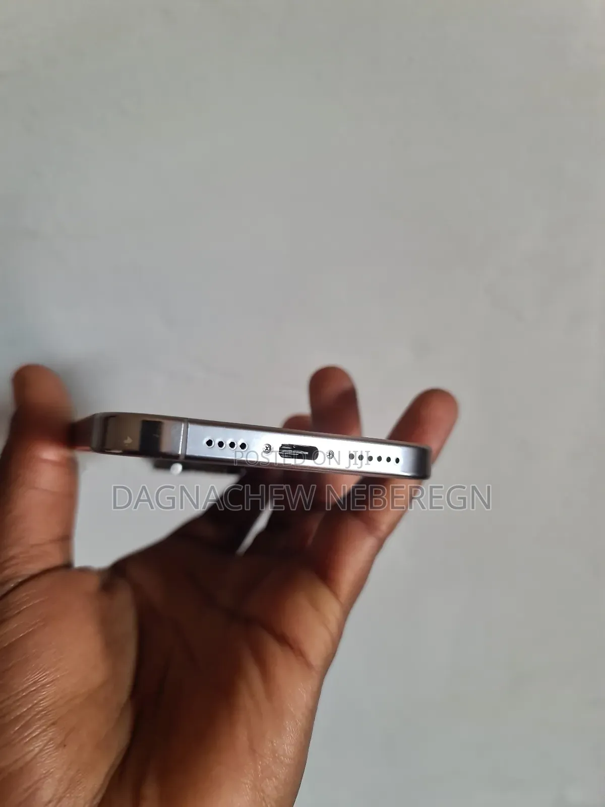 New Apple iPhone 16 Pro Max 1 TB Bronze