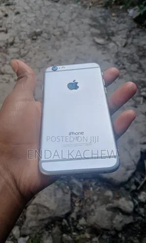 Apple iPhone 6s 16 GB Silver