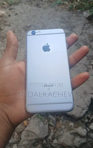 Apple iPhone 6s 16 GB Silver