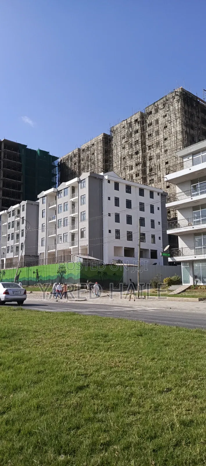 3bdrm Apartment in Yeka for sale