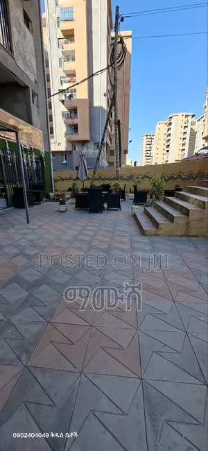 Photo - አስችኳይ ብር ተፈልጎ የሚሸጥ 40/60 ሱቅ