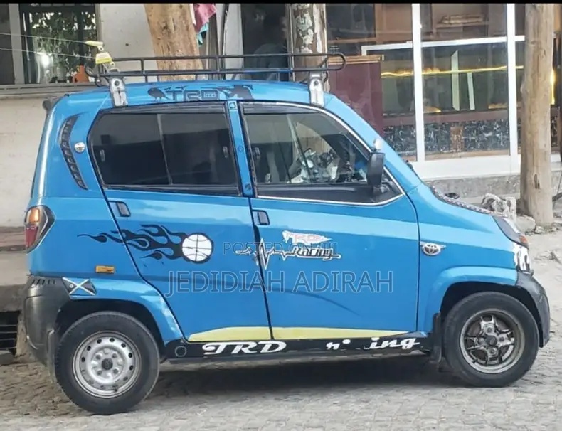 Bajaj Qute 2019 Blue
