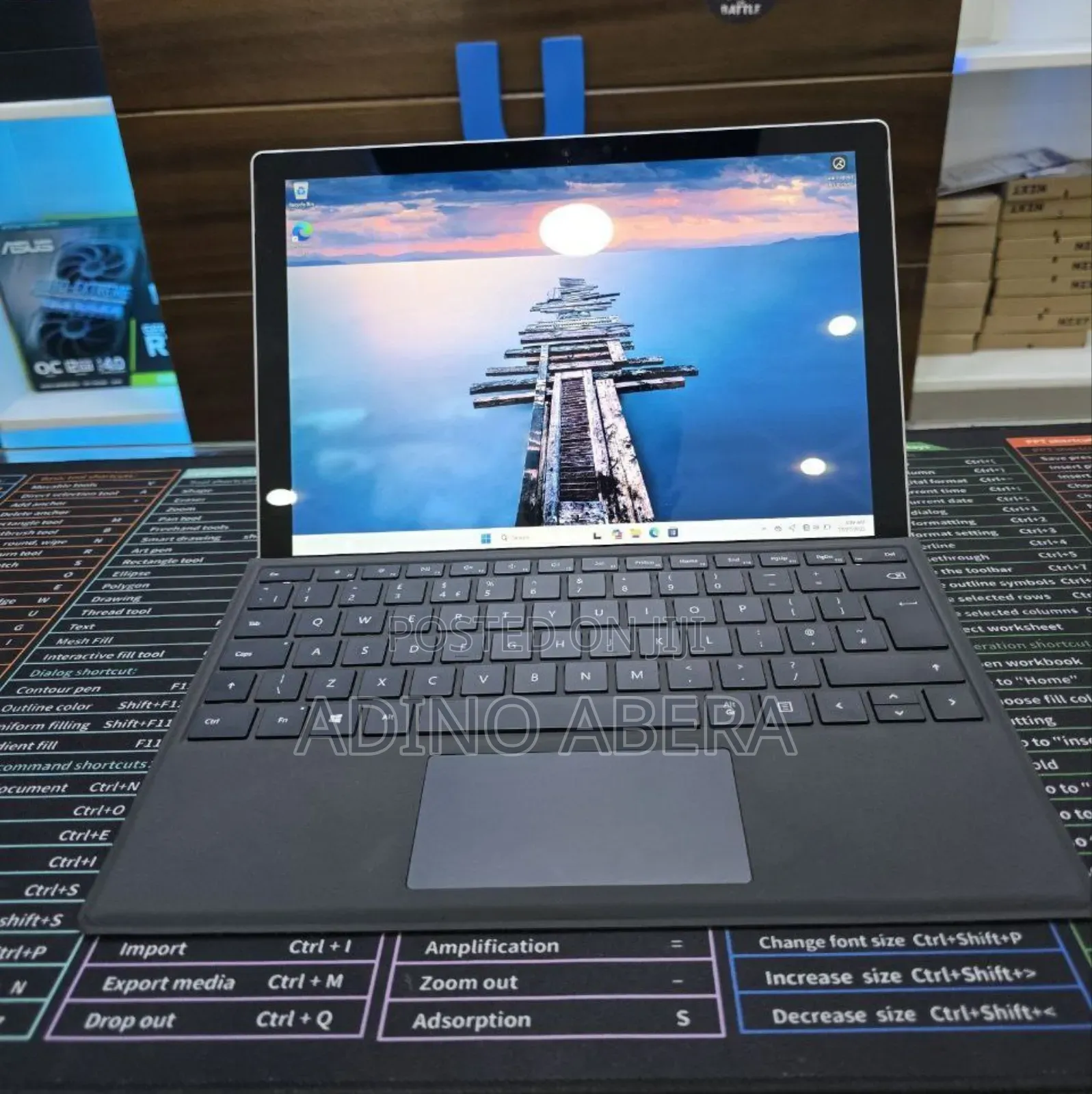 New Laptop Microsoft Surface 8GB Intel Core I5 SSD 256GB