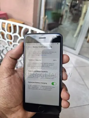 Apple iPhone SE 64 GB Black