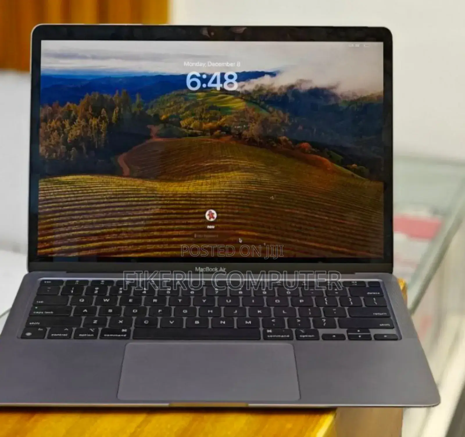 New Laptop Apple MacBook Air 2020 M1 8GB Apple M1 SSD 256GB