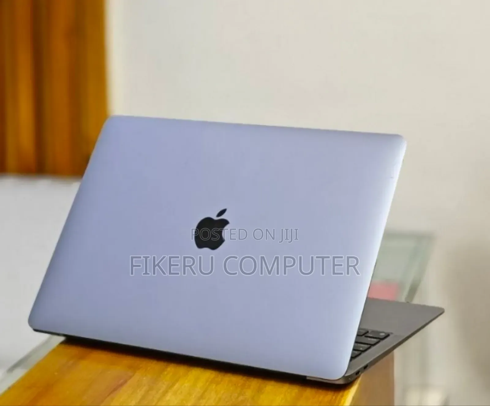 New Laptop Apple MacBook Air 2020 M1 8GB Apple M1 SSD 256GB