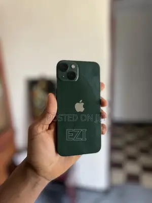 Photo - Apple iPhone 13 256 GB Green