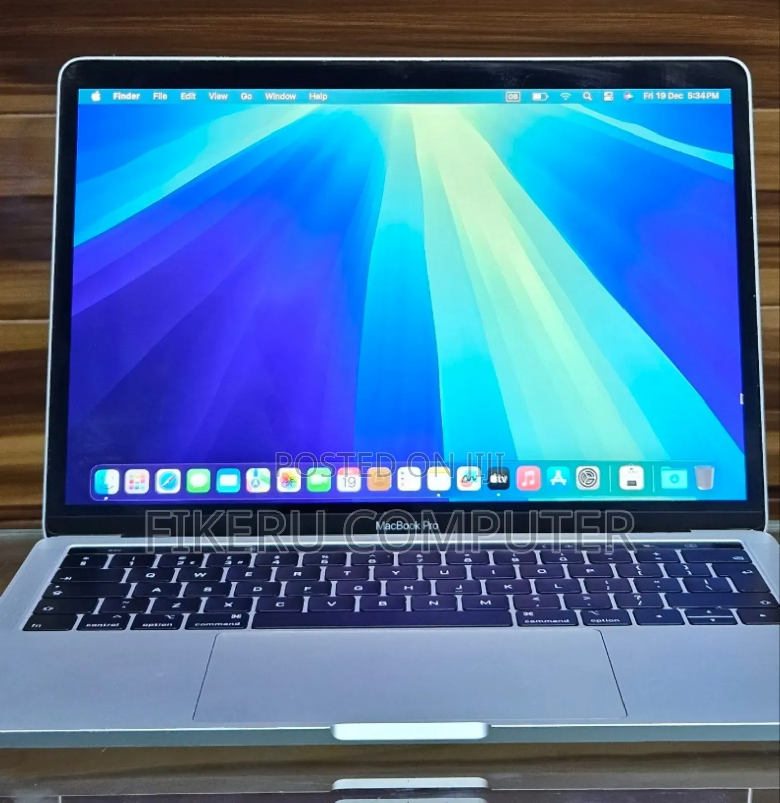 New Laptop Apple MacBook Pro 8GB Intel Core I5 SSD 128GB