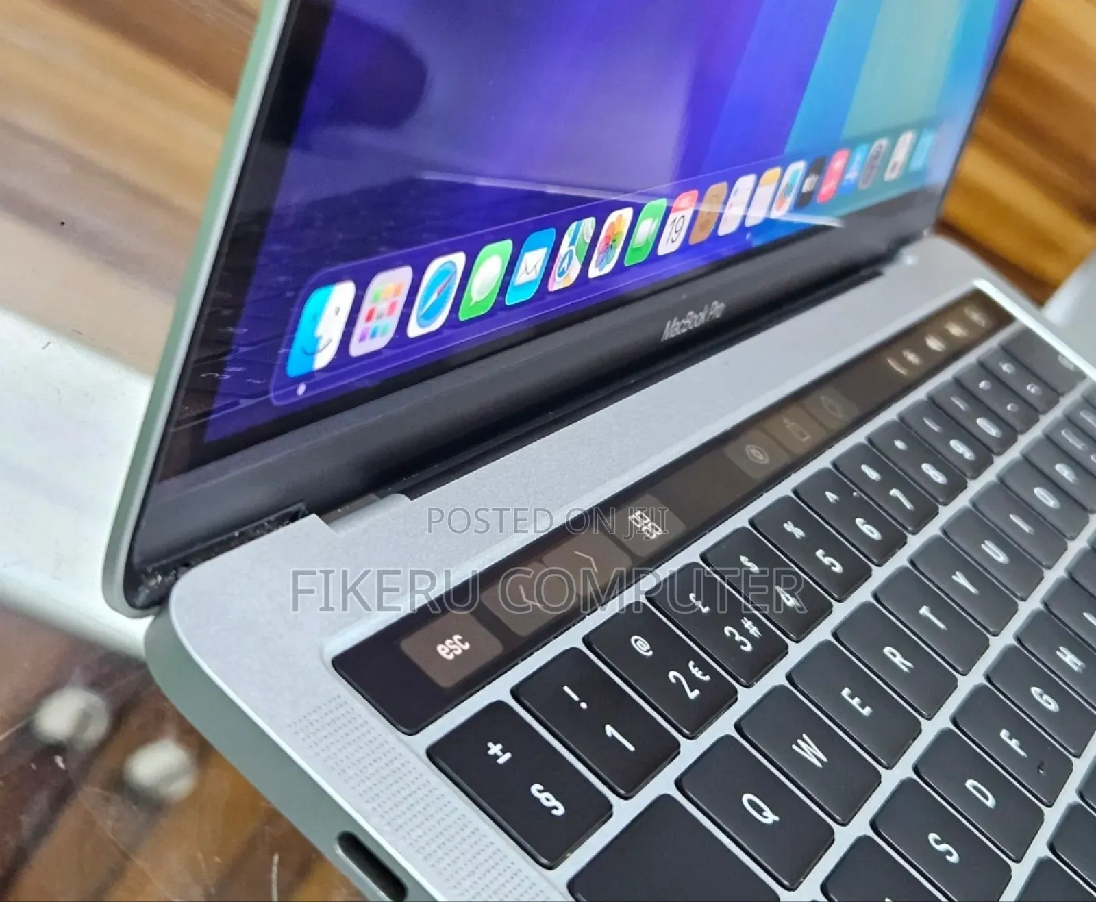 New Laptop Apple MacBook Pro 8GB Intel Core I5 SSD 128GB