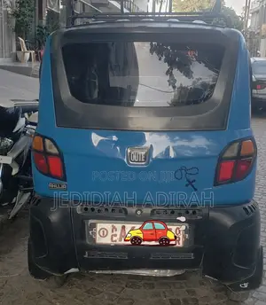 Bajaj Qute 2019 Blue