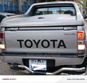 Toyota Hilux 2015 Silver