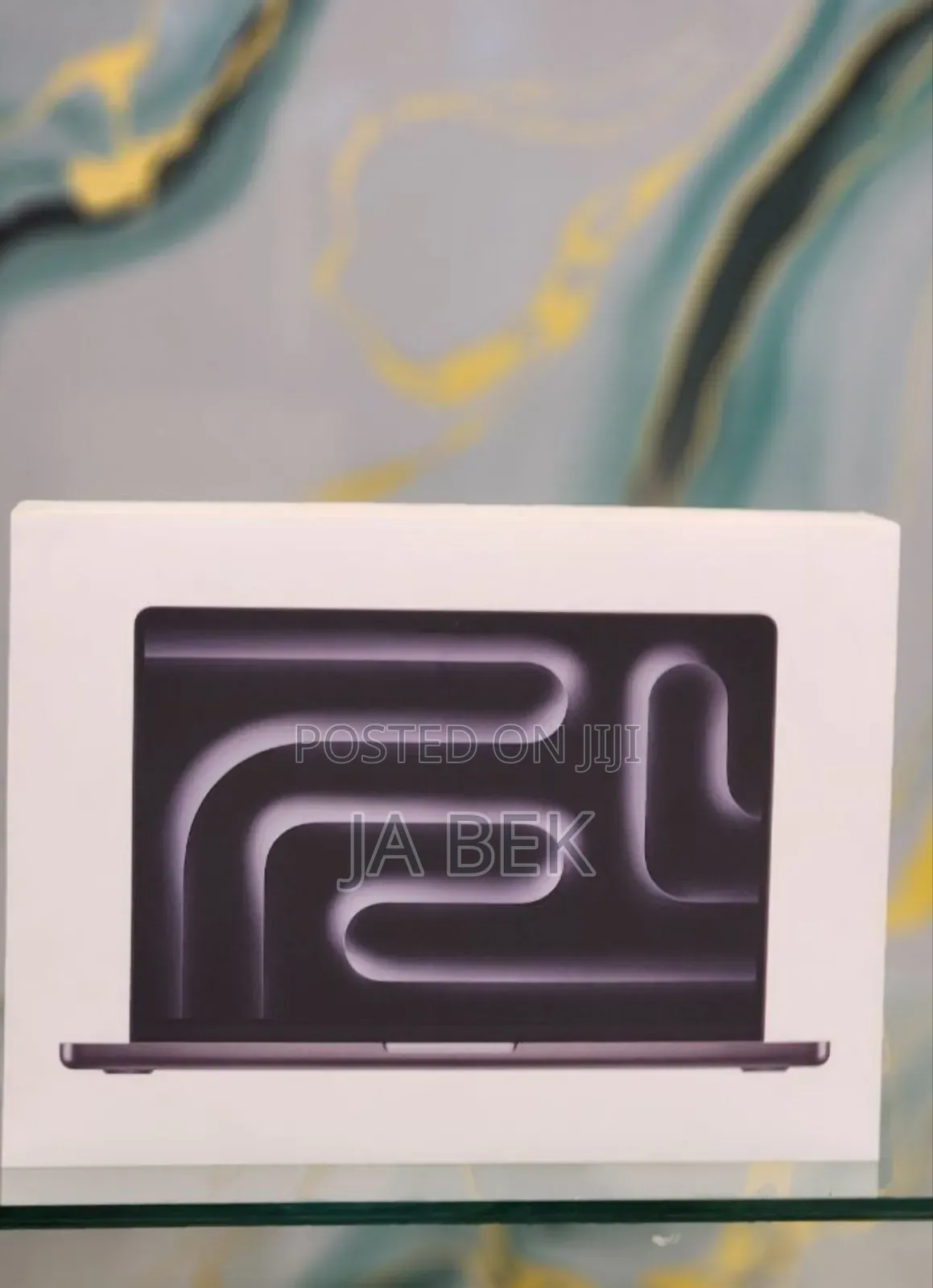 New Laptop Apple Macbook Pro 2025 M5 14-Inch 16GB Apple M5 SSD 512GB