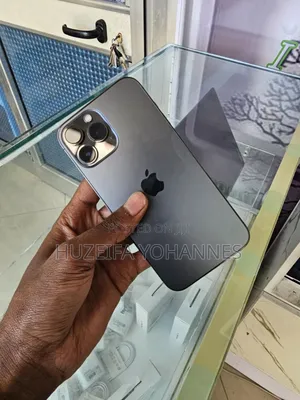 Photo - Apple iPhone 13 Pro Max 256 GB Bronze