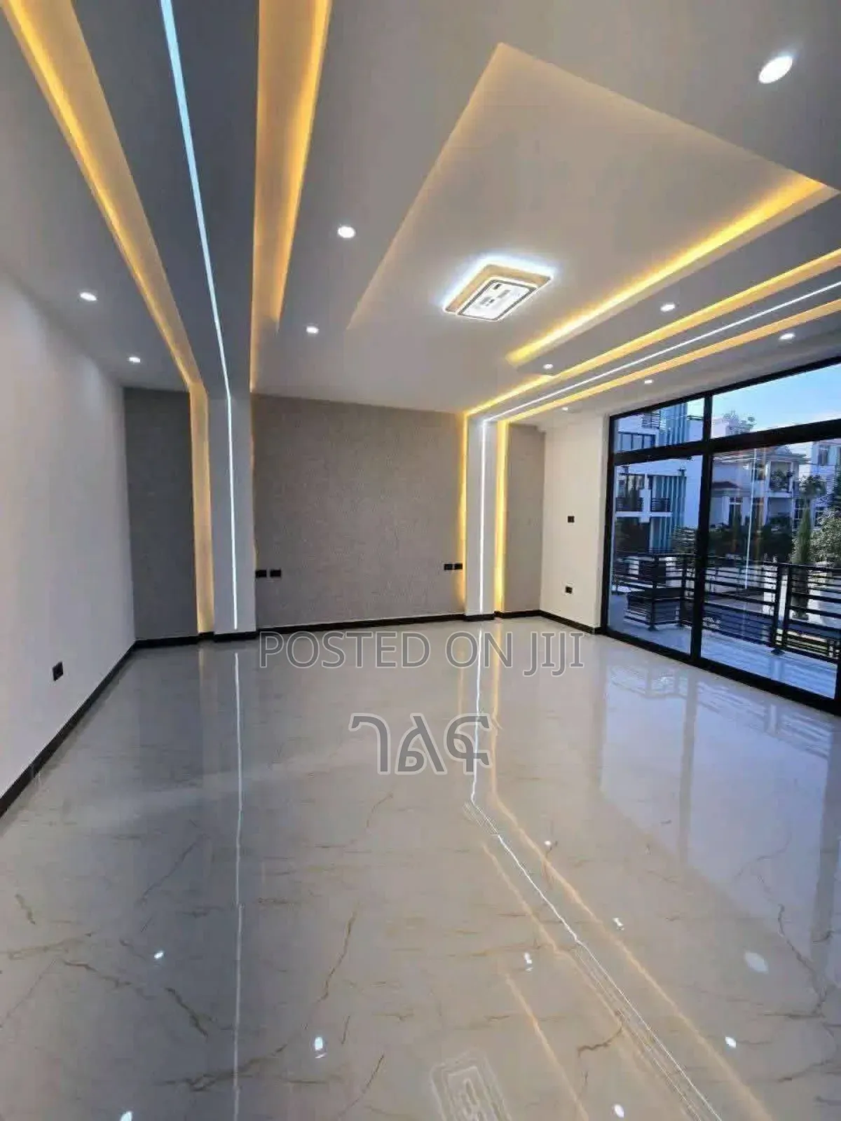 6bdrm House in Luxury Villa For, Bole for sale