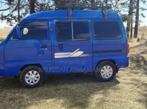 Photo - Daewoo Evanda 2004 Blue